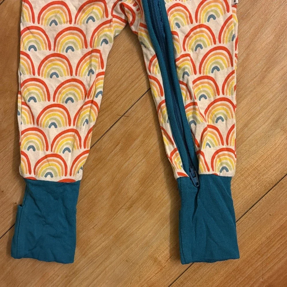 Little Sleepies Baby Girls/boys 0-3 Months Rainbow Footed Sleeper Pajamas EUC